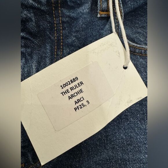 NWT FRAME The Ruler Slim Leg jeans in “Archie” mid wash - Picture 13 of 13